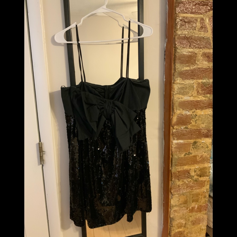 Bow dress
